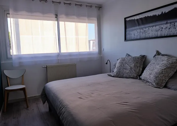 Two Bedrooms Modern Close To Tram * تولوز