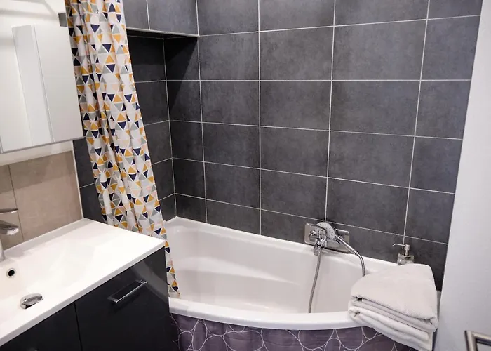 Two Bedrooms Modern Close To Tram Διαμέρισμα Τουλούζη