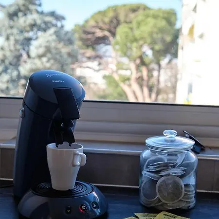 Two Bedrooms Modern Close To Tram